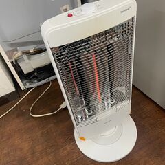 リサイクルショップどりーむ天保山店　No4659 電気ストーブ　２０２２年製　高年式🎵　首振り機能付き♪　最大１２００W　高さ６５ｃｍ　ＤＢＣ－Ｌ１２の画像