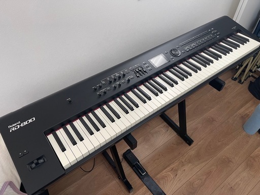 鍵盤楽器、ピアノ Roland RD-800