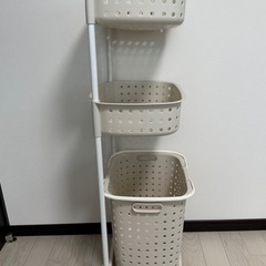 ランドリーバスケット3段の画像