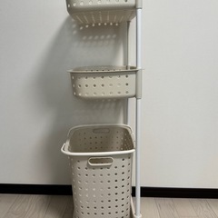 ランドリーバスケット3段の画像