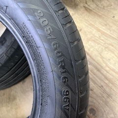 タイヤ 205/60R16の画像