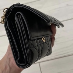 ディオール財布の画像