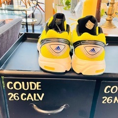 adidas アディダス　ランニングシューズ　イエロー　メンズ　26.5cmの画像