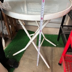 庭用テーブルの画像