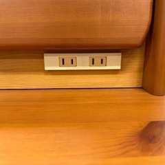 木製ドレッサーの画像