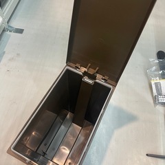 【ゴミ箱】【スリムペダルペール】クリーニング済み【管理番号12511】大の画像