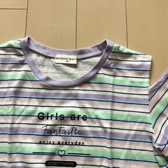 ボーダー柄　方あきトップス　150の画像