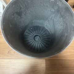 観葉植物鉢•土台の画像
