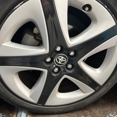 プリウス 50 純正 ツーリング 
4本セット ホイールタイヤ付き 流用 ナット付きの画像