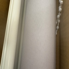 新品のロールカーテン【グレー】の画像
