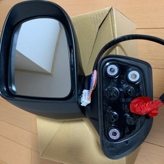 トヨタ　ルーミーサイドミラー(右)の画像