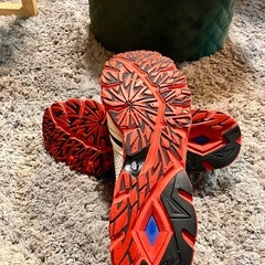 new balance ニューバランス　ランニングシューズ　28cm グレー✖️レッドの画像