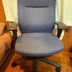 デスクチェア　オフィスチェアの画像