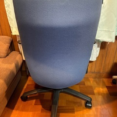 デスクチェア　オフィスチェアの画像