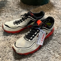 new balance ニューバランス　ランニングシューズ　28cm グレー✖️レッドの画像