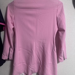 ZARAのピンクのジャケットコートの画像