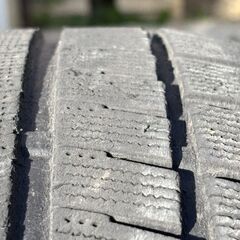 おまけスタッドレス付きホイール4本（17×７J　215/50R17　レヴォーグ）の画像