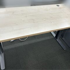 fantoni パソコンデスク GT 幅140 奥行71 高さ72cm DS脚（白木）の画像