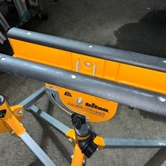 triton トライトン 折りたたみ マルチスタンド MSJ200 2点セットW400 H650-970 作業台 多目的サポートスタンド 中古品 ③の画像