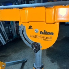 triton トライトン 折りたたみ マルチスタンド MSJ200 2点セットW400 H650-970 作業台 多目的サポートスタンド 中古品 ③の画像