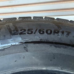 スタッドレスタイヤ　BS BLIZZAK VRX3 225/60R17 4本セット　2021年製　格安組込可能　格安輸送可能①の画像