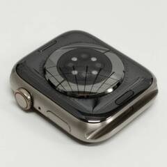 Apple Watch Edition Series 6/GPS+セルラー/44mm/A2376/チタニウム〈M0H23ZP/A〉の画像
