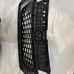 フリードG フロントグリルの画像