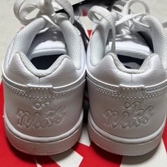 新品未使用 NIKE エバノン 24cm ナイキの画像