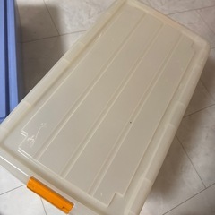 衣装ケースの画像