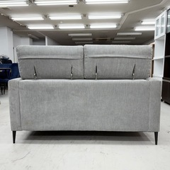 【超美品‼️】定価64,990円♪ 現行モデル ニトリ 145cm幅2人掛けソファ(サザーラGY) ラヴソファ 布製グレー♪の画像