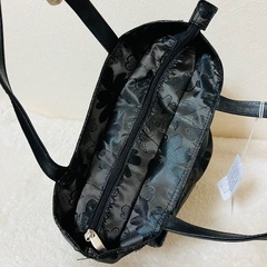 レディース 手提げバッグ トートバッグ 花柄 黒 ブラック ファスナー付きの画像