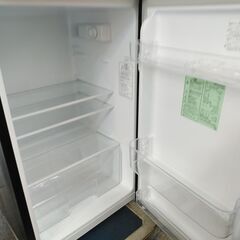 3か月間保証☆配送有り！13000円(税込）ハイセンス 120L 2ドア 冷蔵庫 2022年製 ブラックの画像