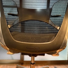 オカムラ（Okamura） バロン オフィスチェアの画像
