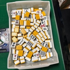 全自動麻雀卓の画像