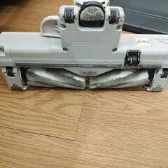 品質保証☆配達有り！9800円(税込）パナソニック 充電式 サイクロン掃除機クリーナー 2021年製の画像