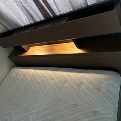 コンセント照明収納付きダブルベッドフレーム　　の画像