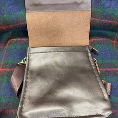 POLO VIDENG ショルダーバッグ ブラック 茶色　縦型 高級 多機能 ポロ　 POLO ショルダーバッグの画像