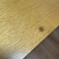 ダイニングテーブルの画像