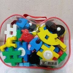 学研　ニューブロック100〜200個ぐらいセットの画像