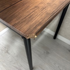 机、椅子付き　の画像