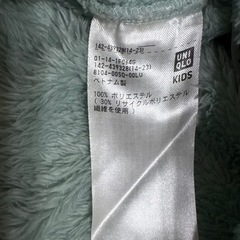 110cmUNIQLOパーカーの画像