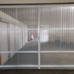 アコーディオンカーテンの画像