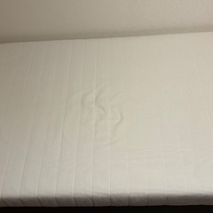 イケアシングルベッド・マットレスの画像
