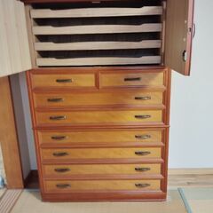 タンス2つセットの画像