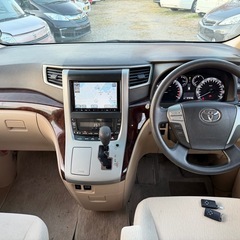 平成23年トヨタ・ヴェルファイアの画像