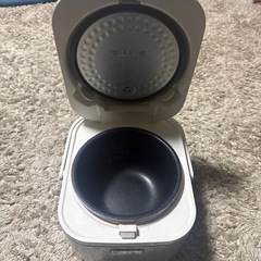 炊飯器の画像
