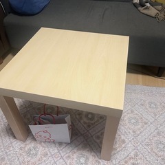 IKEA コーヒーテーブルの画像