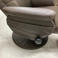 ニトリ　パーソナルチェア　オットマン付き　ファブリック　メッシュ　ブラウン【トレファク堺福田店】の画像