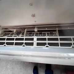６畳用エアコン差し上げます。の画像