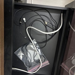 テレビ、テレビ台の画像